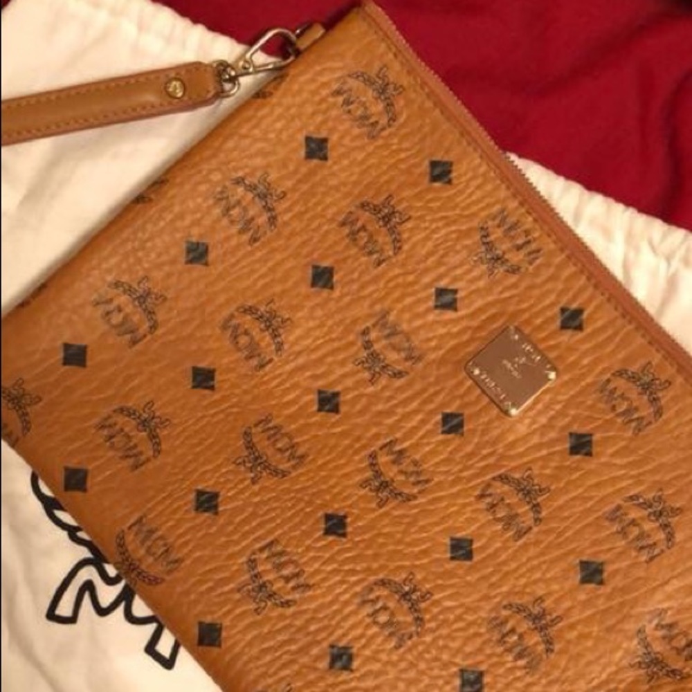 MCM Clutch